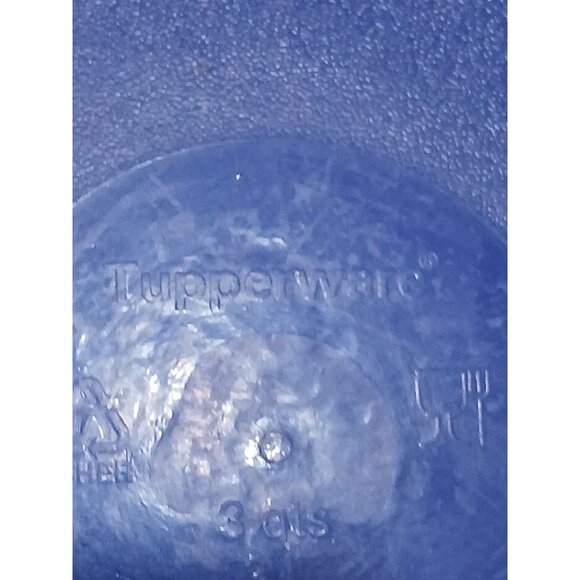 Tupperware Remarkabowl Mixing Bowl #2352 Colbalt Blue + Seal with Insert 3 Qt/L - Picture 3 of 15